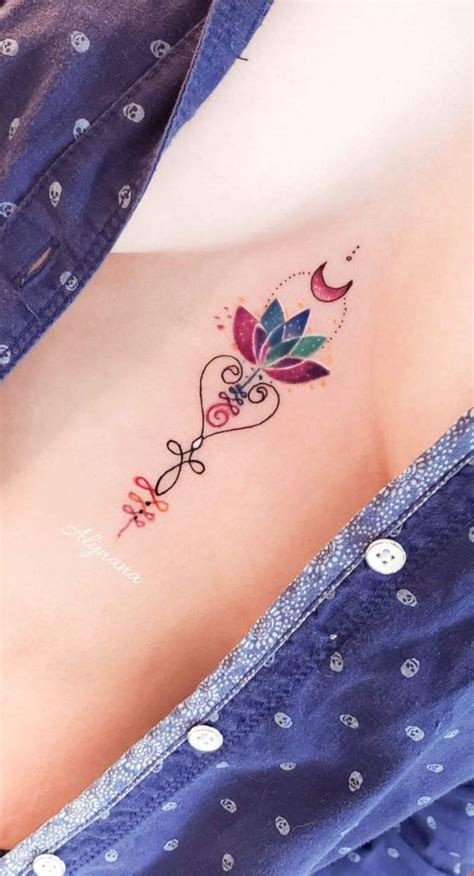 tatuajes para mujer en los pechos|Tatuajes en el pecho para mujeres